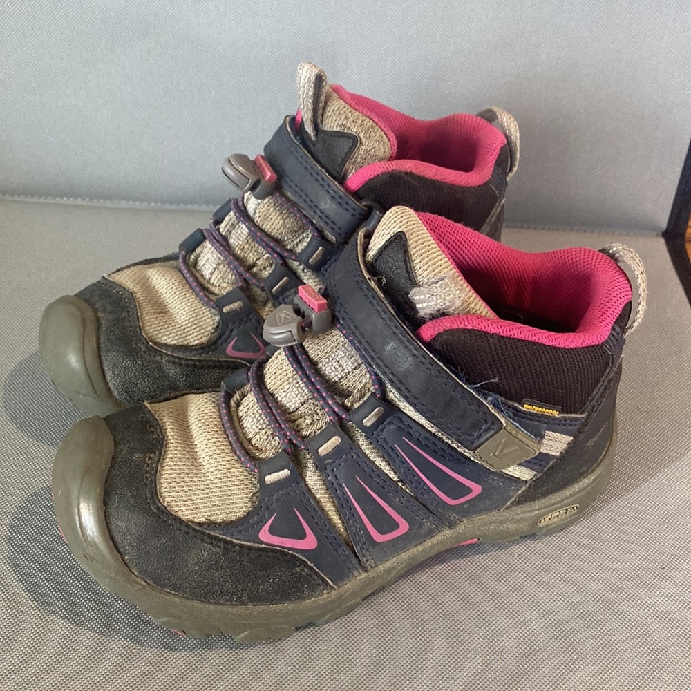 Keen hiking boots for your little one